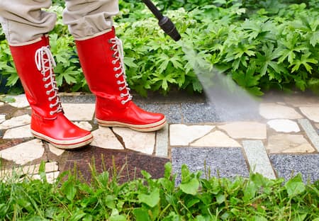 Four Reasons Why Professional Pressure Washing Is Better Than DIY