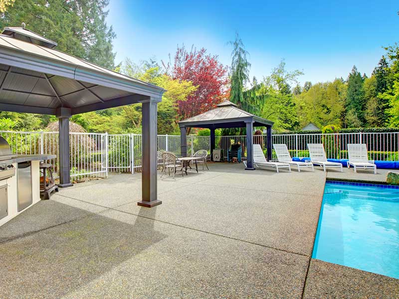 Pool Deck Cleaning